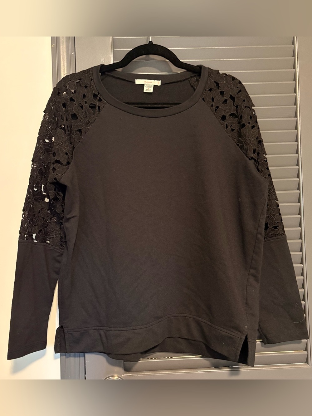 Rosio Black Crochet Sleeve Sweatshirt